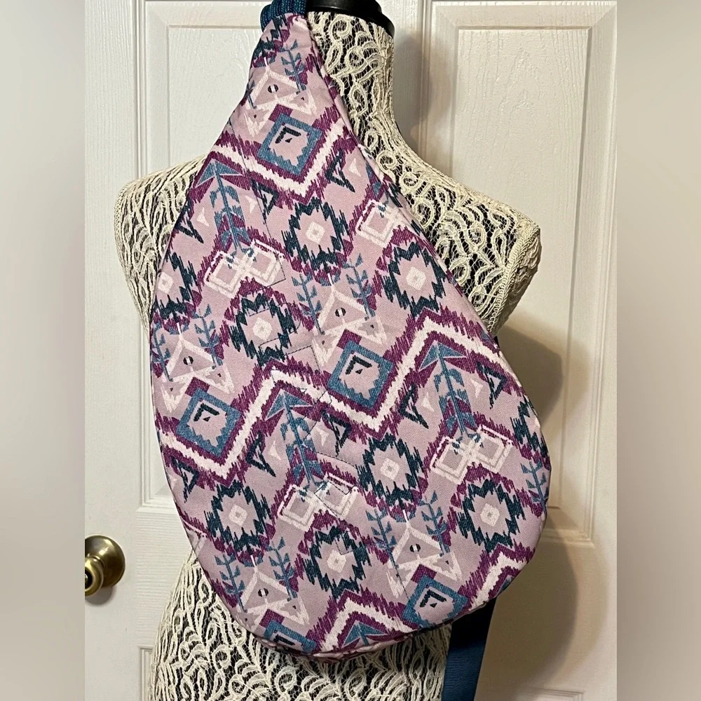 KAVU Geometric Sling Bag in Pink and Blue - Picture 6 of 6